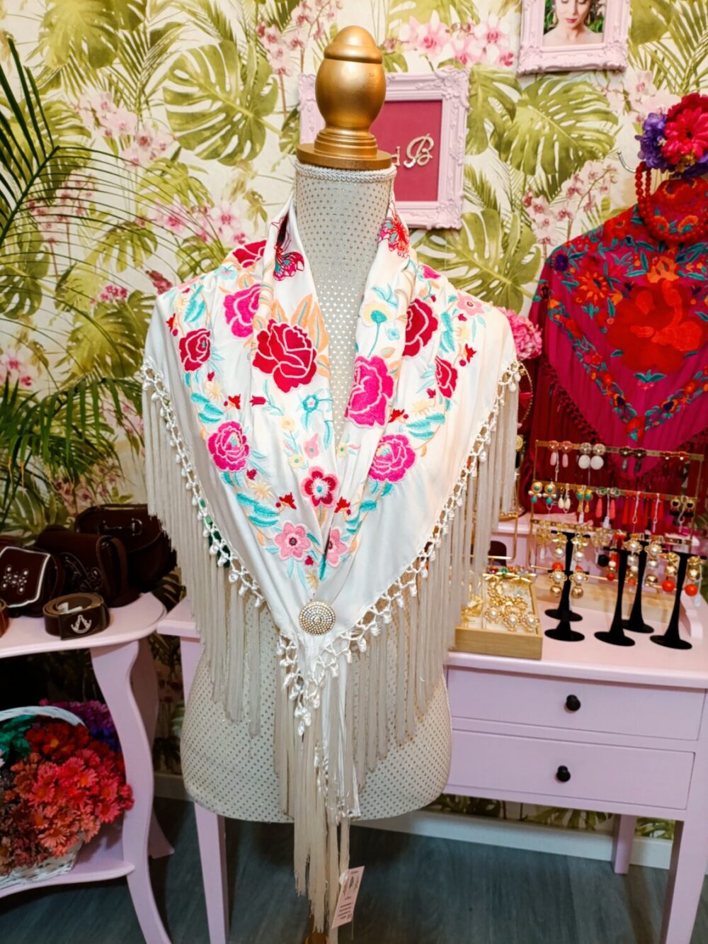 Mantón Pastora Blanco - Imagen 3