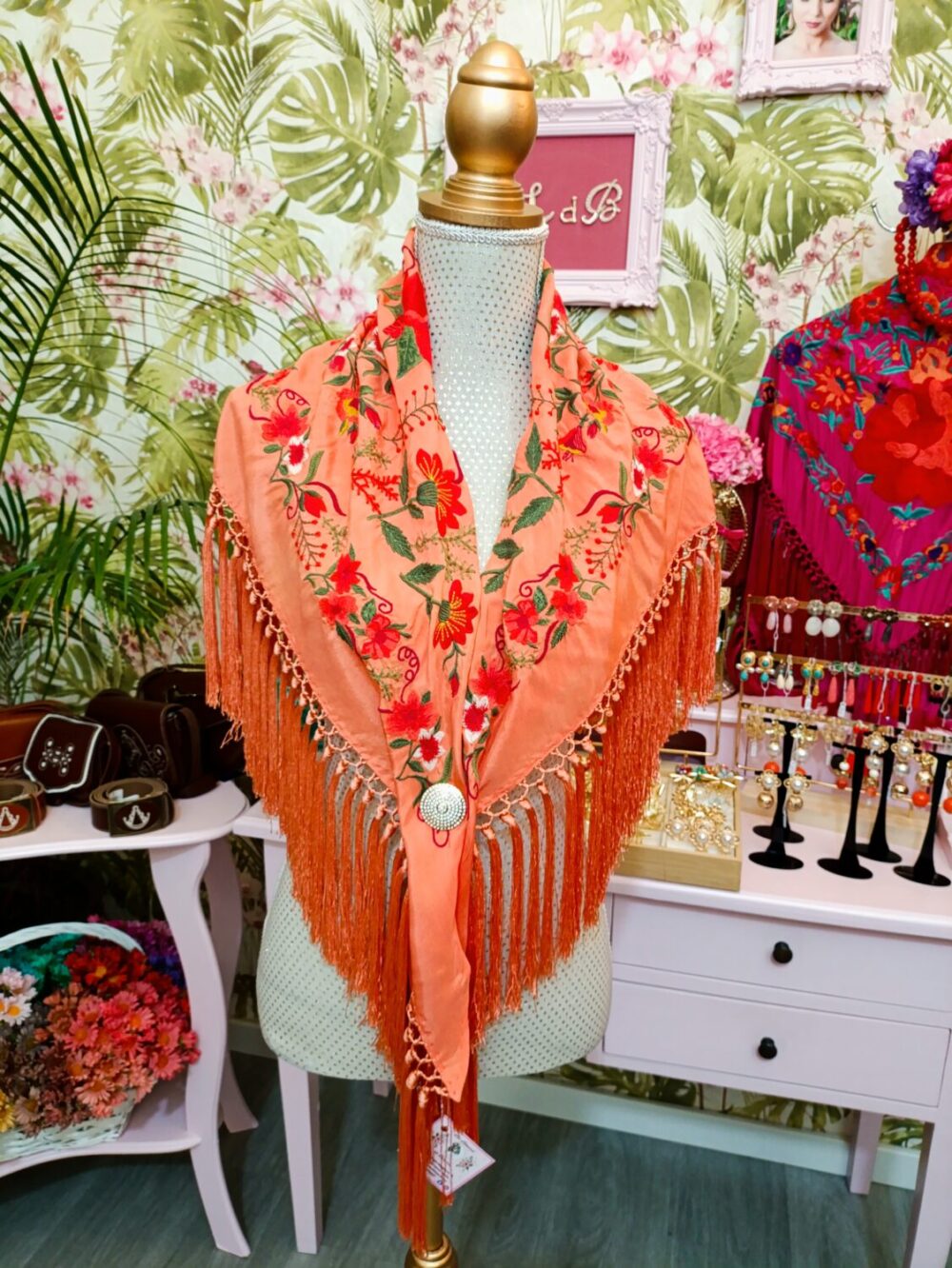 Mantón Claudia Naranja Claro - Imagen 3