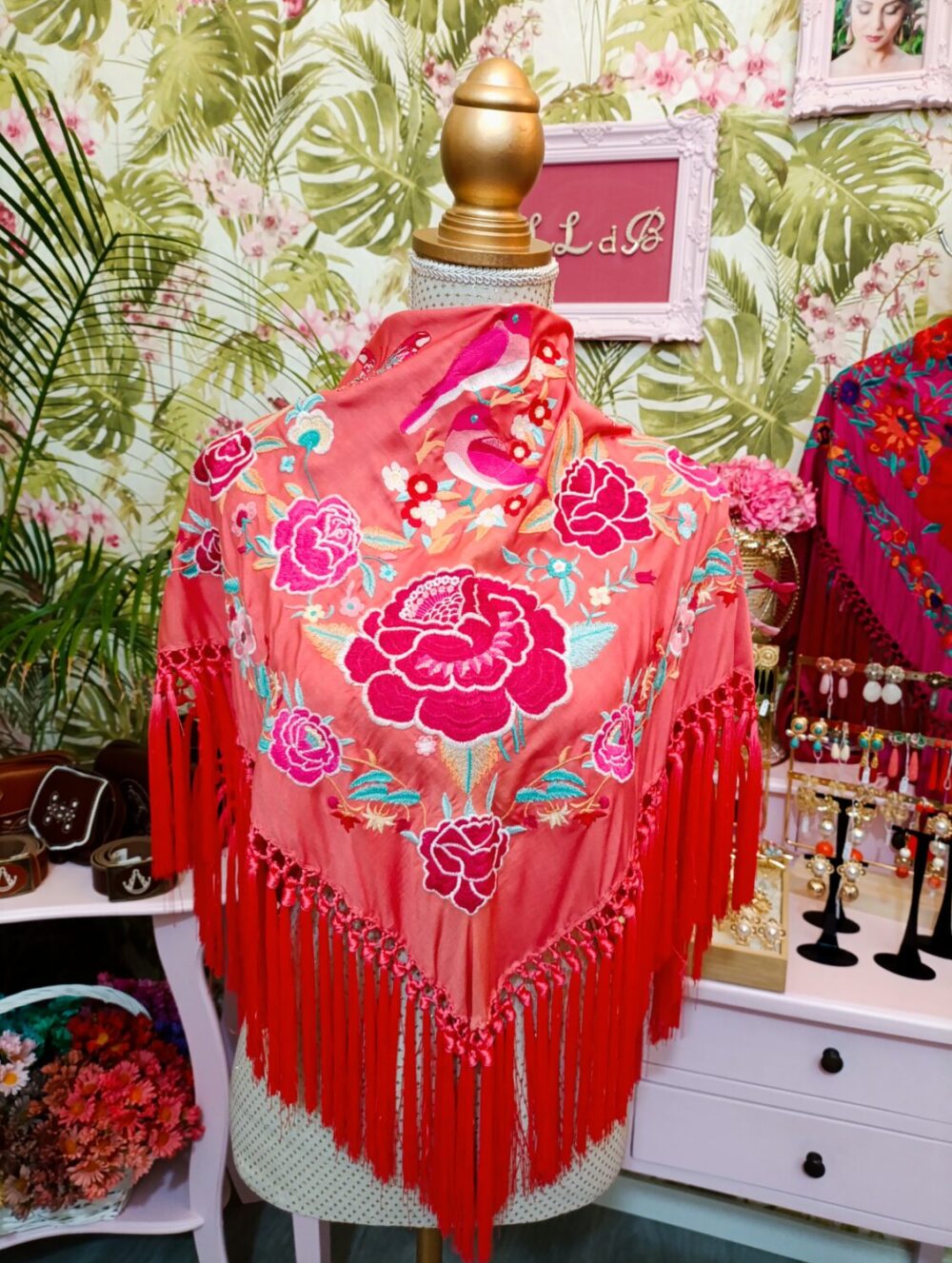 Mantón Pastora Coral