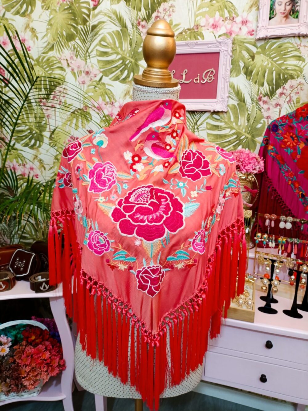 Mantón Pastora Coral