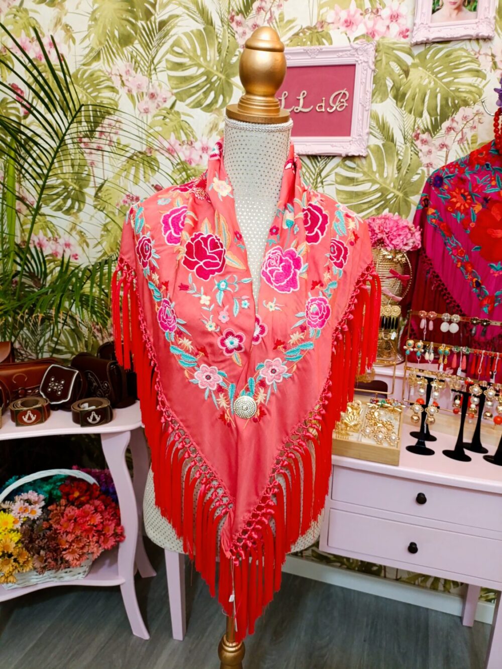 Mantón Pastora Coral - Imagen 3