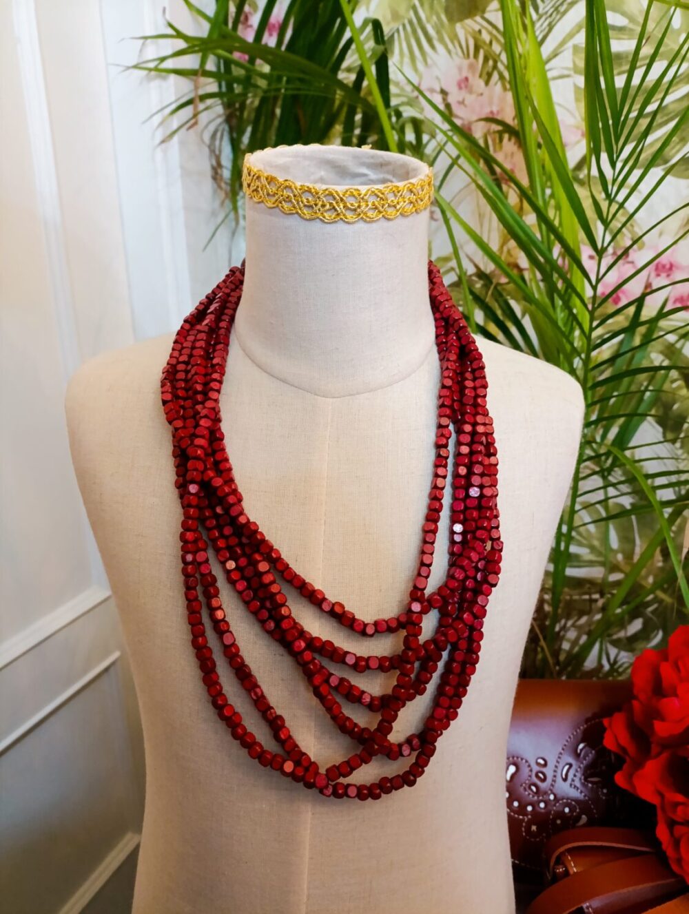 Collar Maderita Burdeos