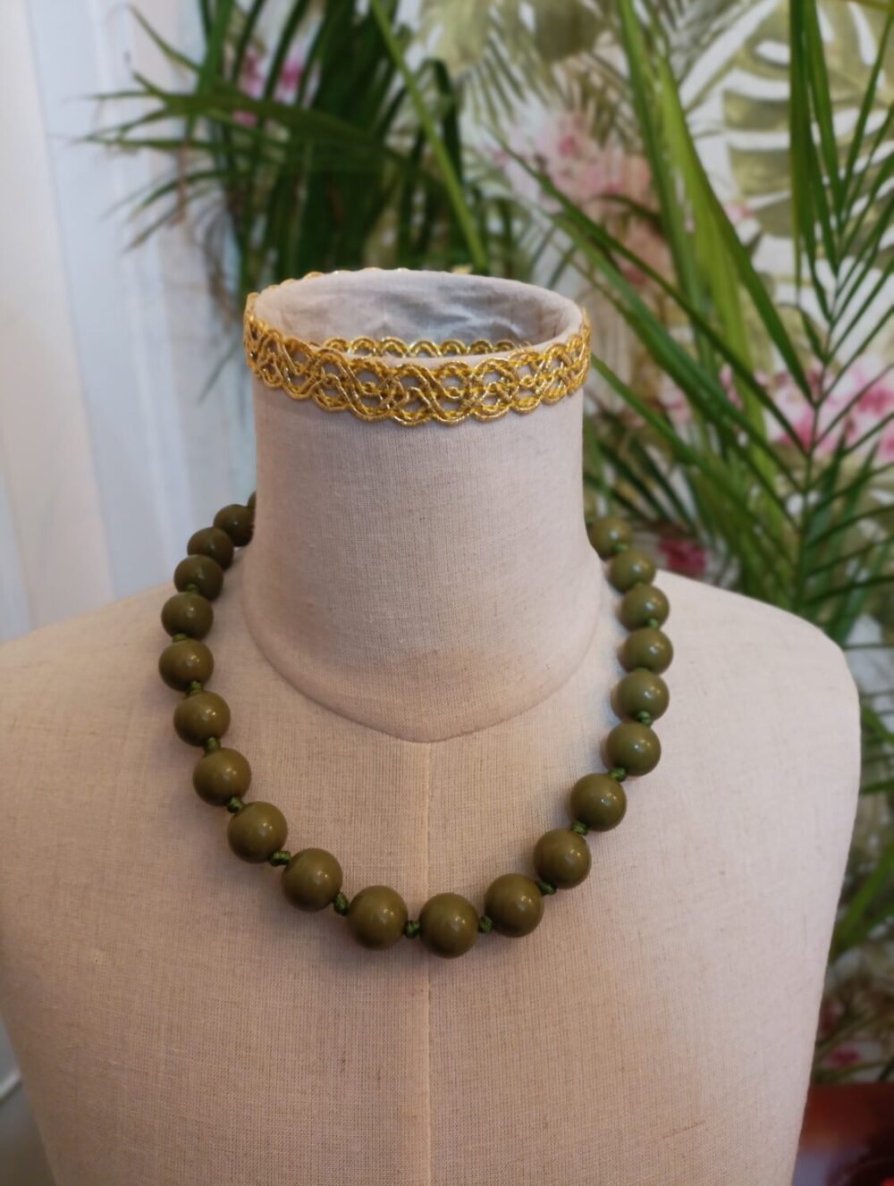 Collar Bolas Kaki