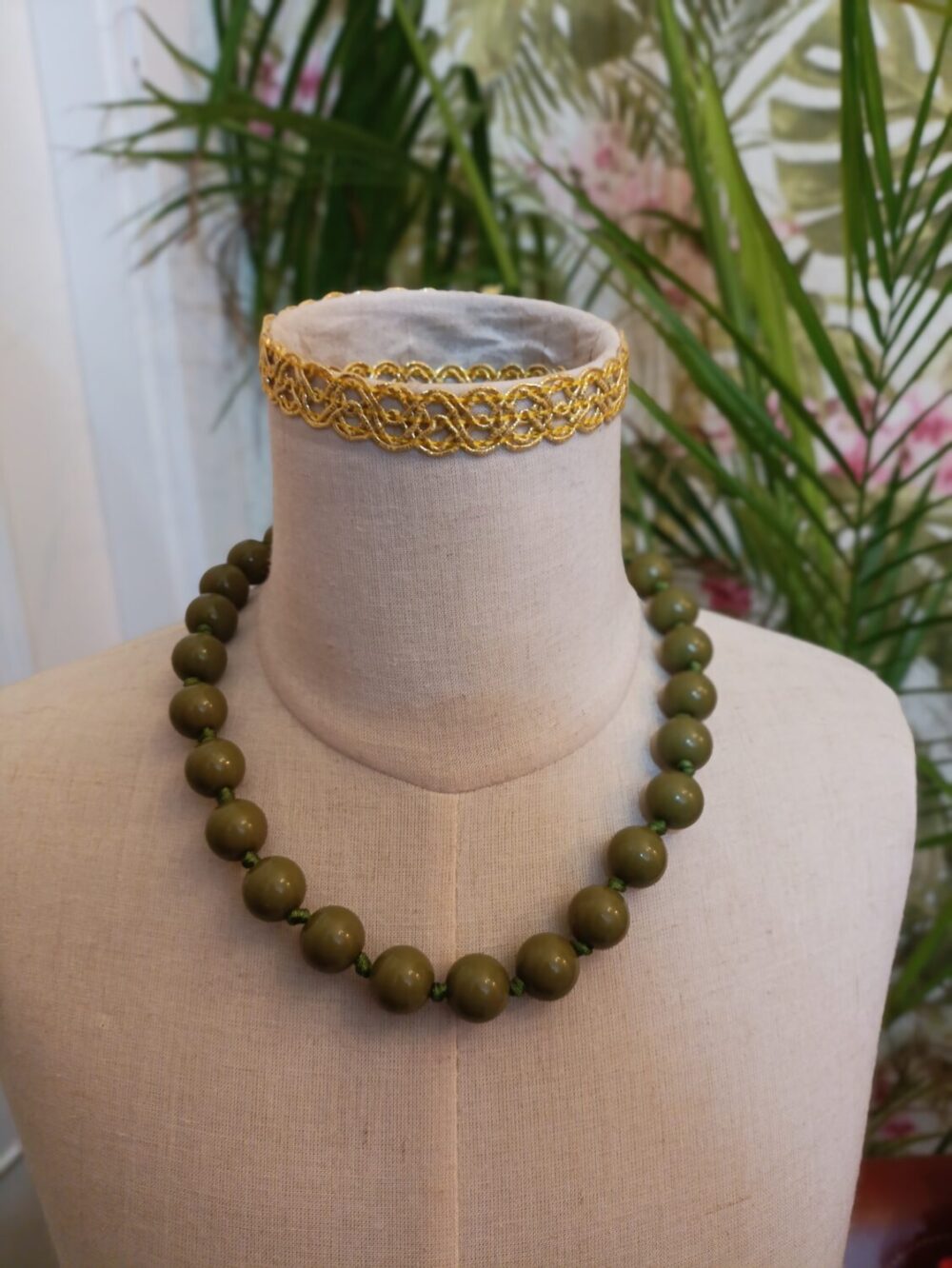 Collar Bolas Kaki
