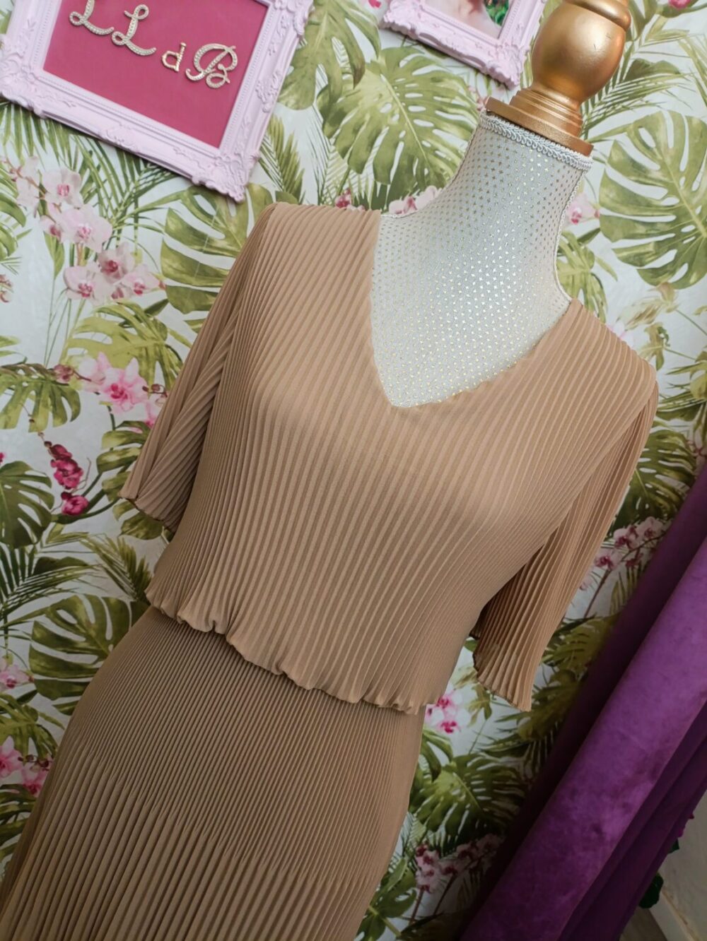 Vestido Tablas Beige Tostado - Imagen 2