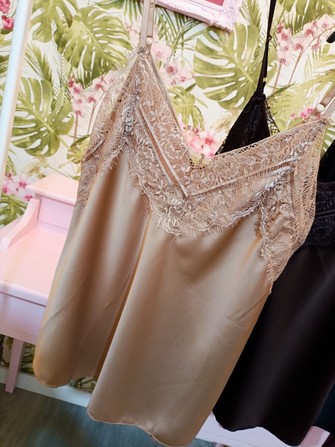 Lencero Satén Beige