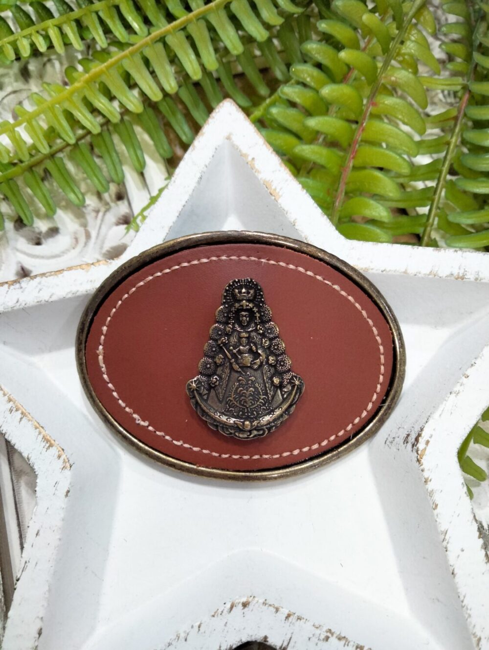 Hebilla Cinturón Metálica Cuero Claro Virgen del Rocío