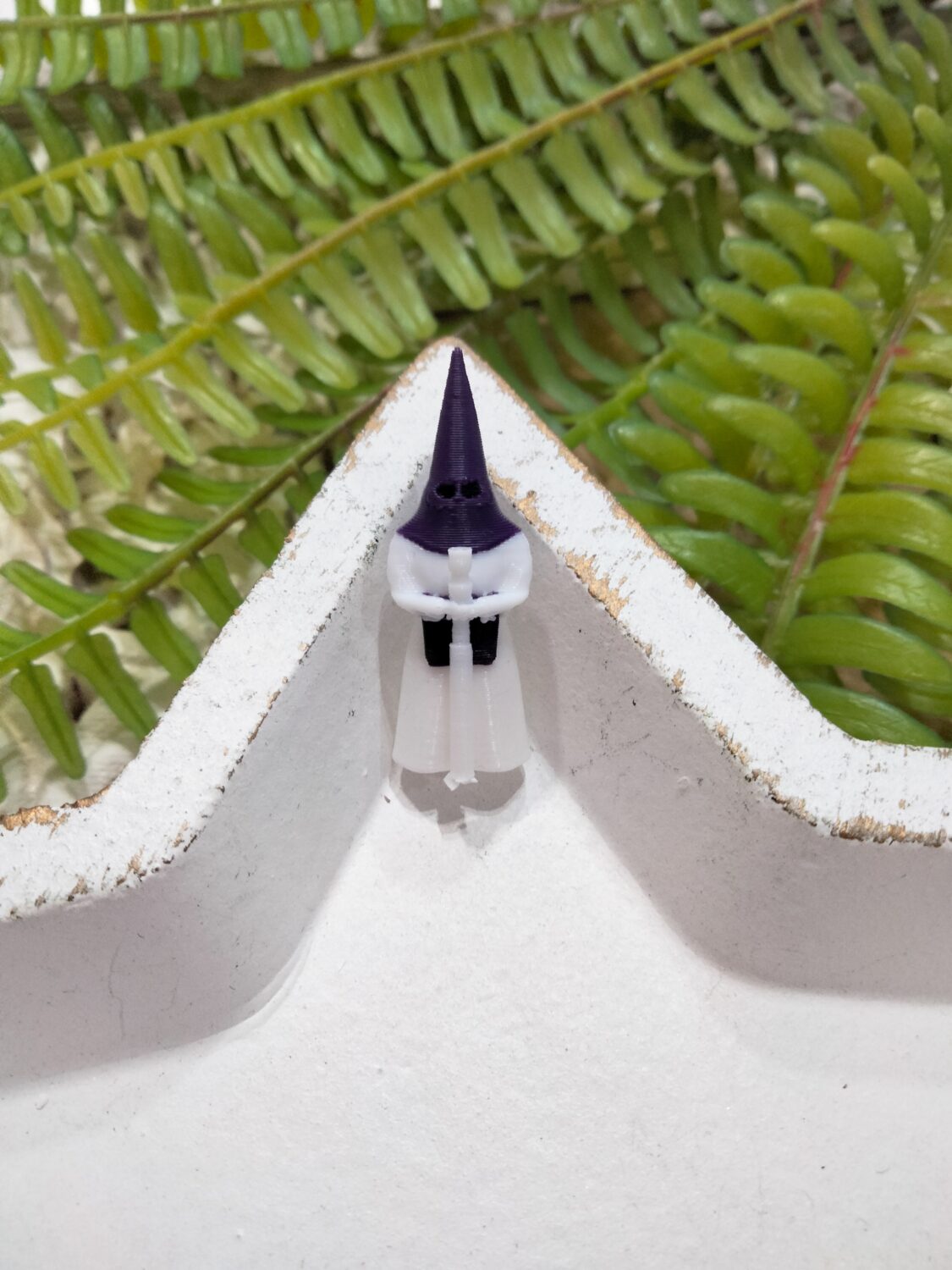 PIN NAZARENO MORADO-BLANCO