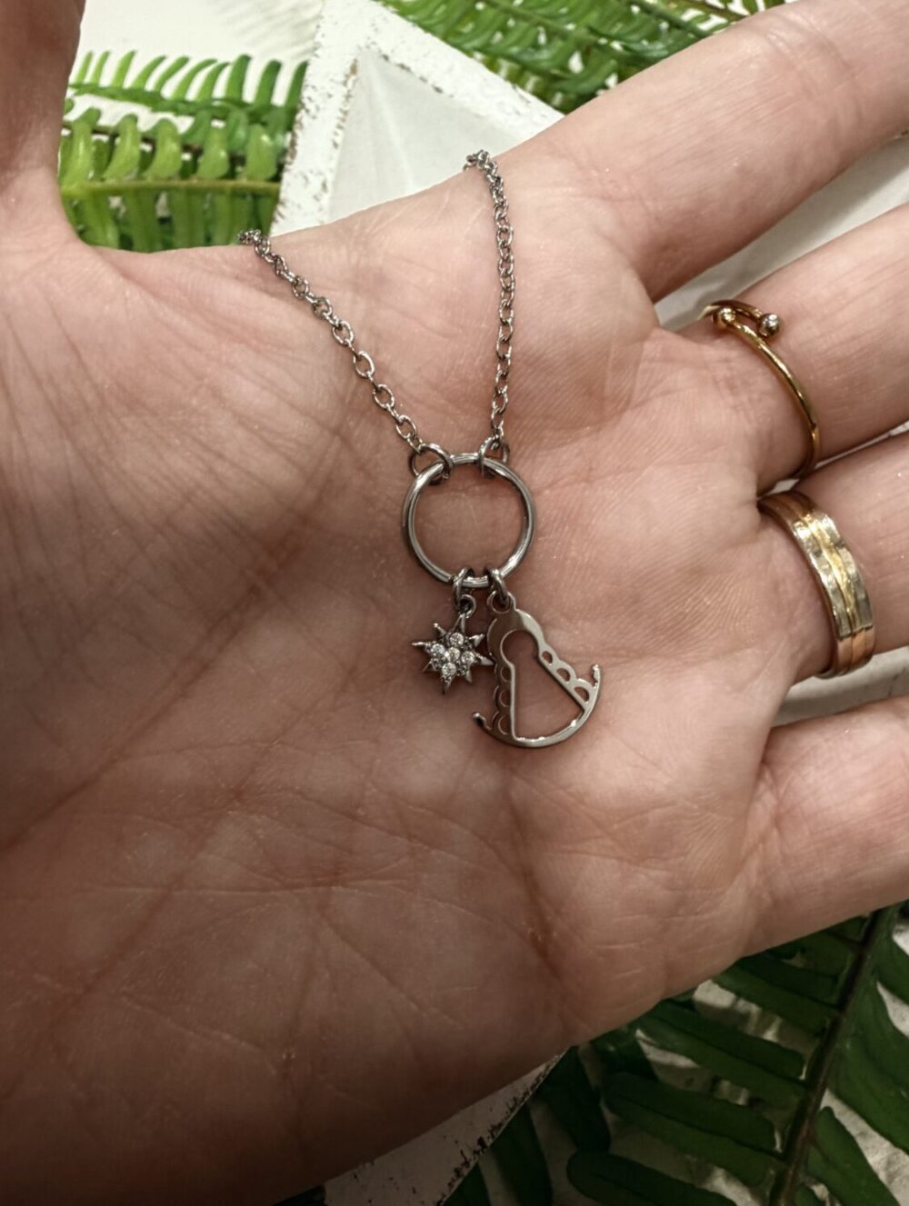 Cadenita Estrella Virgen Del Rocío Plateada