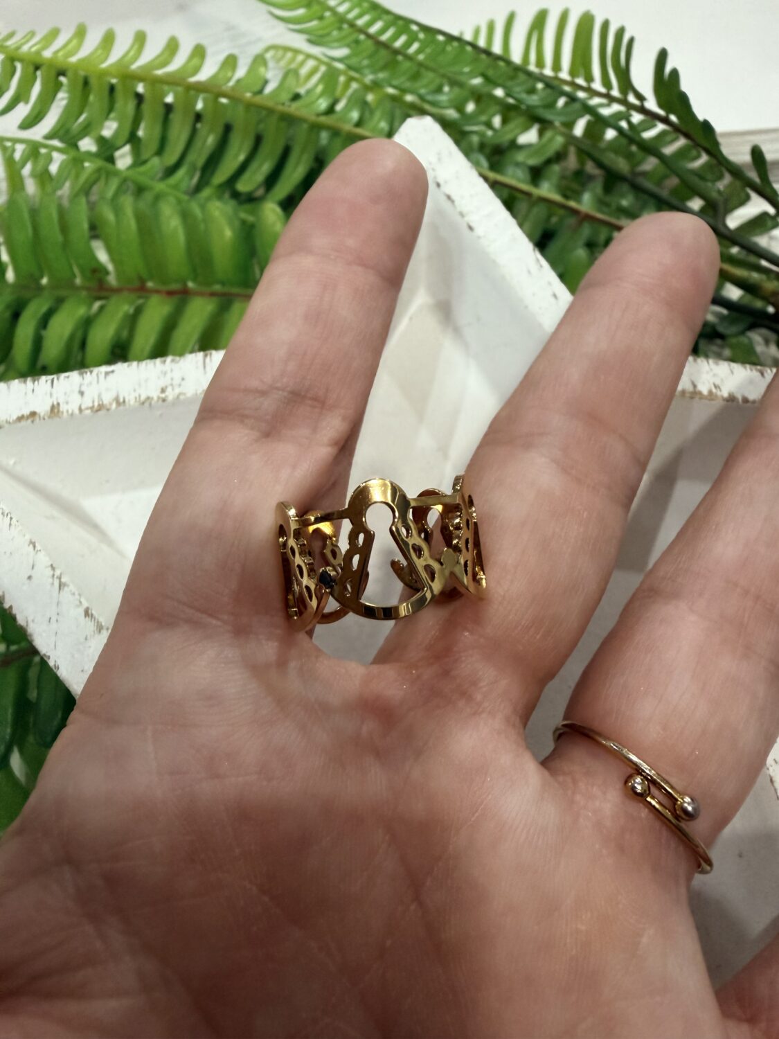 Anillo Siluetas Virgen del Rocío Dorado - Imagen 2